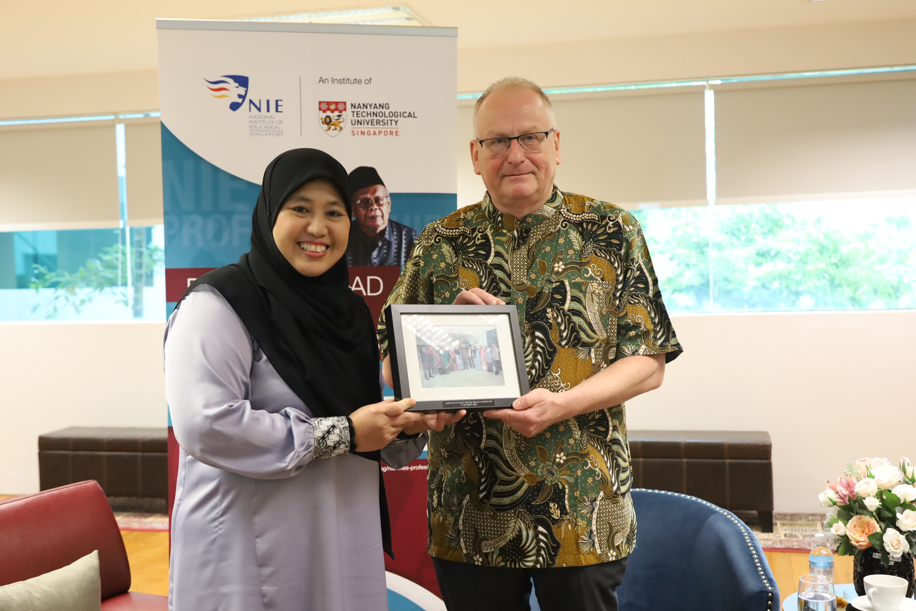 Lawatan Prof Arndt Graf ke MLCS